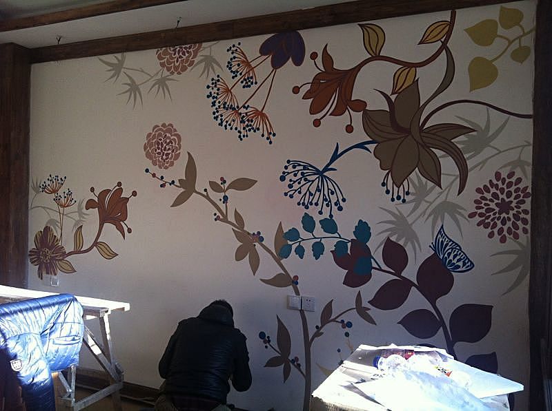 彩繪藝術(shù)與地坪工程的融合 打造昆明酒店的獨(dú)特美學(xué)空間